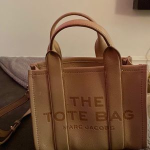 Marc Jacobs, the tote bag
